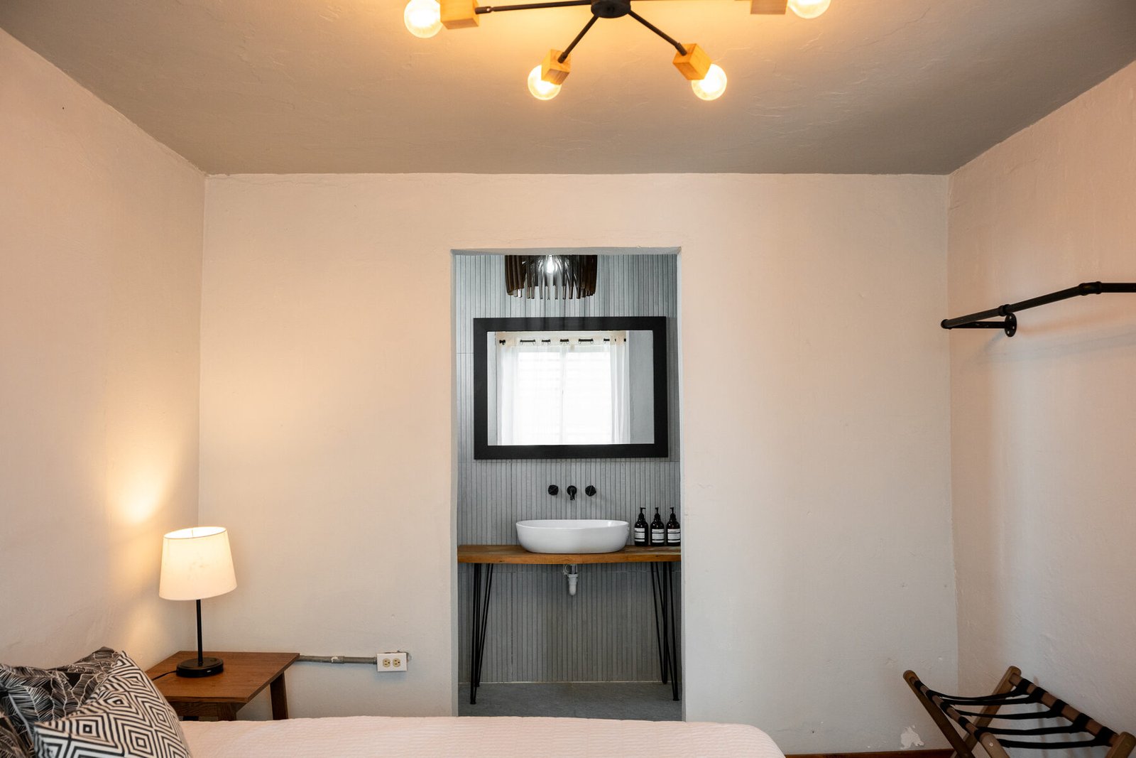 Bedroom opening to the en-suite bath